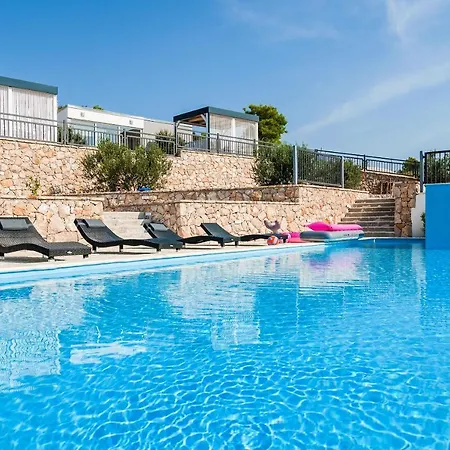 Mobile Damar 5 Holiday home